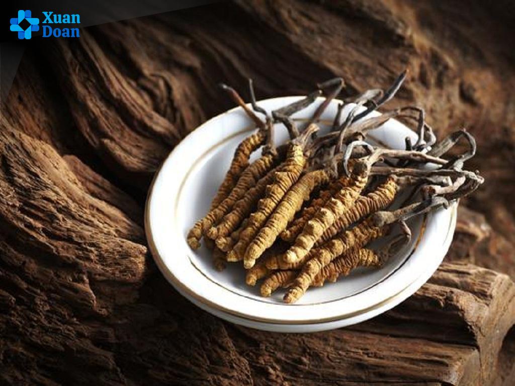 Câu Chuyện Hy Hữu: Người Đàn Ông Sống Sót Sau Khi Nuốt Điện Thoại 6 Tháng